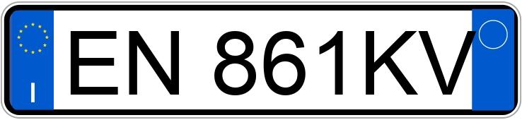 Numer rejestracyjny EN861KV posiada FIAT 500