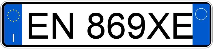 Numer rejestracyjny EN869XE posiada FIAT 500