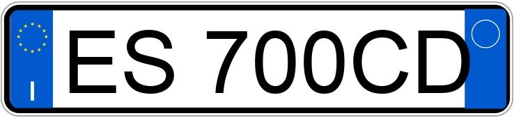 Numer rejestracyjny ES700CD posiada AUDI Q3