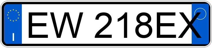 Numer rejestracyjny EW218EX posiada FIAT 500