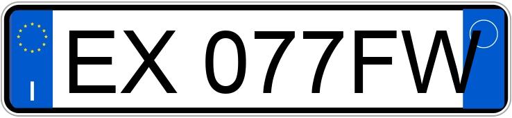 Numer rejestracyjny EX077FW posiada FIAT 500L