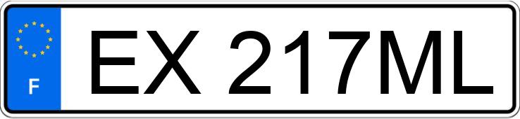 Numer rejestracyjny EX217ML posiada Mercedes E