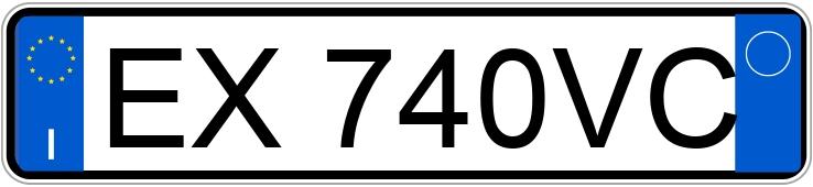 Numer rejestracyjny EX740VC posiada FIAT 500L