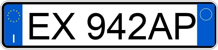 Numer rejestracyjny EX942AP posiada PORSCHE Macan