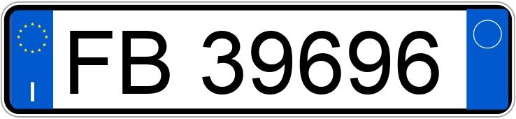 Numer rejestracyjny FB39696 posiada Honda Xadv