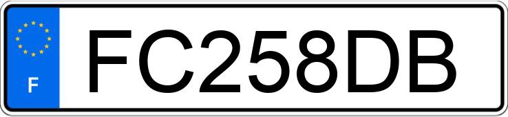 Numer rejestracyjny FC258DB posiada RENAULT CLIO IV