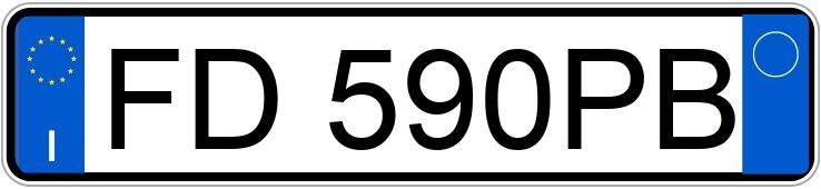 Numer rejestracyjny FD590PB posiada FIAT 500X