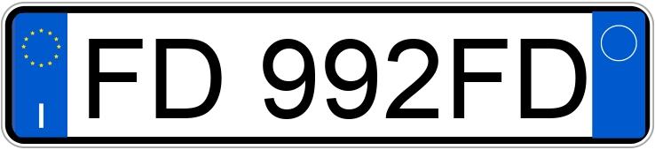 Numer rejestracyjny FD992FD posiada TOYOTA Yaris 3a serie