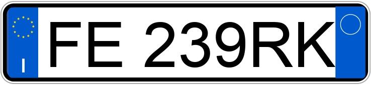 Numer rejestracyjny FE239RK posiada FIAT 500L