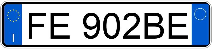 Numer rejestracyjny FE902BE posiada FIAT 500