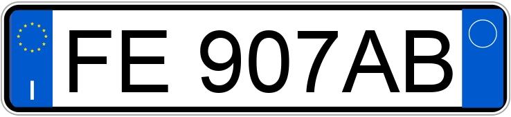 Numer rejestracyjny FE907AB posiada FIAT 500L