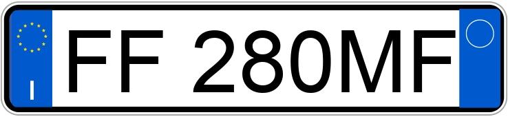 Il numero di registrazione FF280MF ha FIAT FIAT 500L