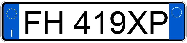 Numer rejestracyjny FH419XP posiada FIAT 500X