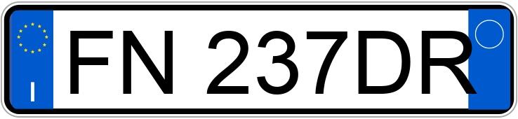 Numer rejestracyjny FN237DR posiada VOLVO V40