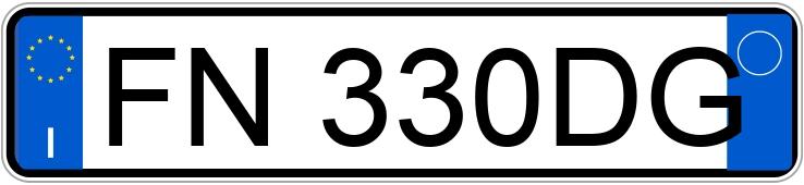 Numer rejestracyjny FN330DG posiada FIAT 500X