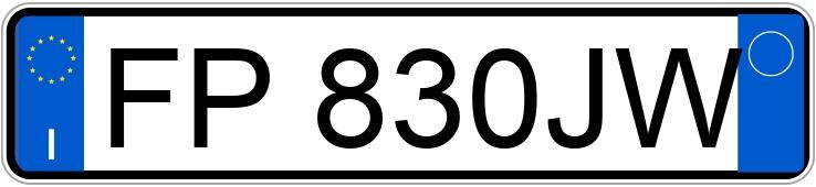 Numer rejestracyjny FP830JW posiada FIAT 500