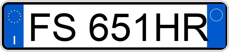 Numer rejestracyjny FS651HR posiada FIAT 500X