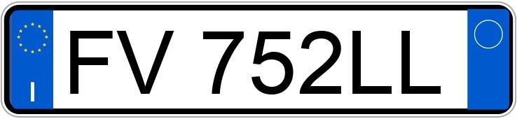 Numer rejestracyjny FV752LL posiada FIAT 500