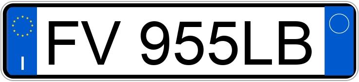 Numer rejestracyjny FV955LB posiada FIAT 500X