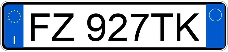 Numer rejestracyjny FZ927TK posiada AUDI Q8