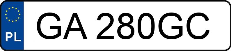 Numer rejestracyjny GA 280GC posiada MAZDA CX-30 - GA280GC