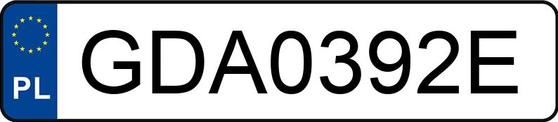 Numer rejestracyjny GDA 0392E posiada BMW 318 - GDA0392E