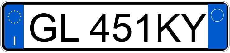 Numer rejestracyjny GL451KY posiada AUDI Q2