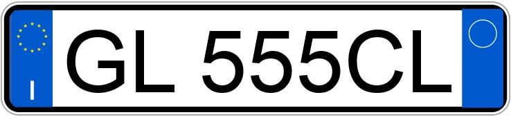 Numer rejestracyjny GL555CL posiada Ford Focus