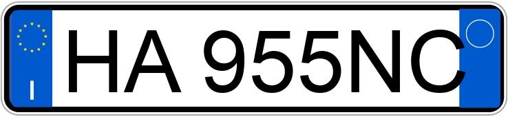 Numer rejestracyjny HA955NC posiada VOLVO XC40 XC40 B3 automatico Ultra Black Edition (120 kw)