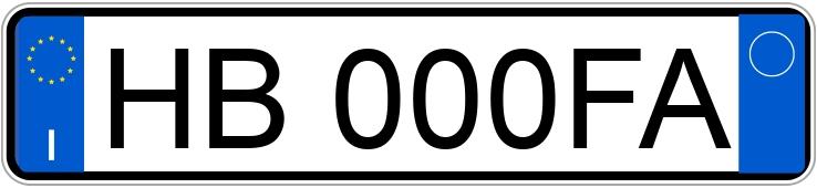 Numer rejestracyjny HB000FA posiada FIAT 500