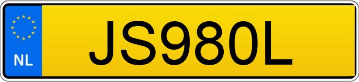 Numer rejestracyjny JS980L posiada SUZUKI SX4
