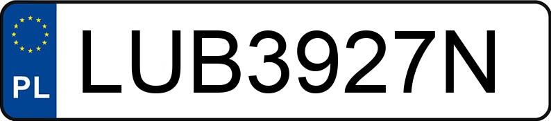 Numer rejestracyjny LUB 3927N posiada BMW 320 - LUB3927N