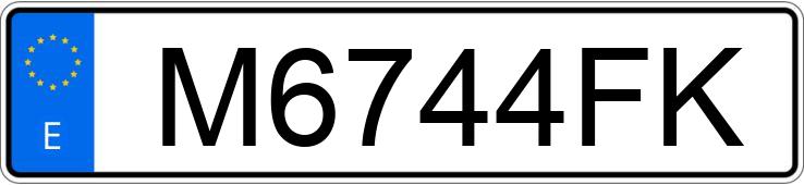 Numer rejestracyjny M6744FK posiada RENAULT 12