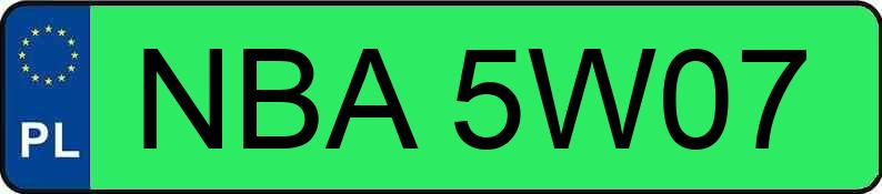 Numer rejestracyjny NBA 5W07 posiada TESLA  - NBA5W07