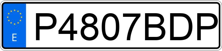 Numer rejestracyjny P4807BDP posiada BMW SERIE 1