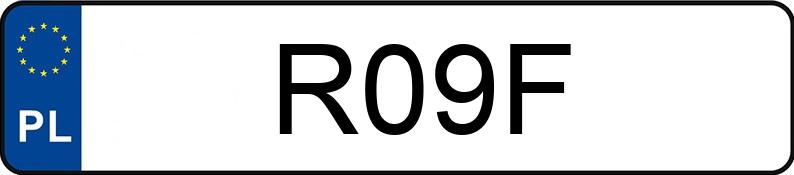Pirat drogowy w pojeździe o numerach rejestracyjnych R09F