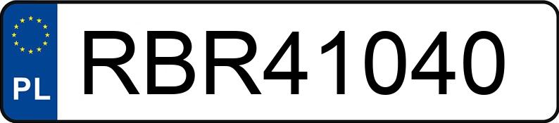 Pirat drogowy w pojeździe o numerach rejestracyjnych RBR41040