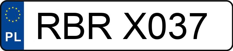 Numer rejestracyjny RBR X037 posiada BMW 318 - RBRX037