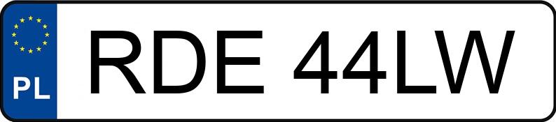 Numer rejestracyjny RDE 44LW posiada BMW 320D - RDE44LW
