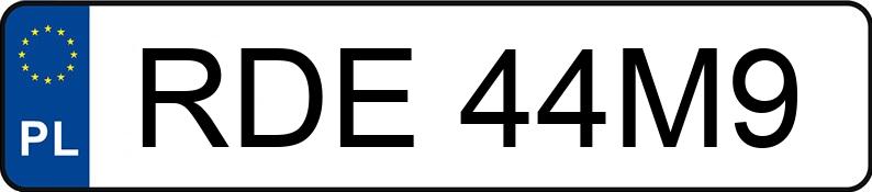 Numer rejestracyjny RDE 44M9 posiada TOYOTA AURIS-TMPL - RDE44M9