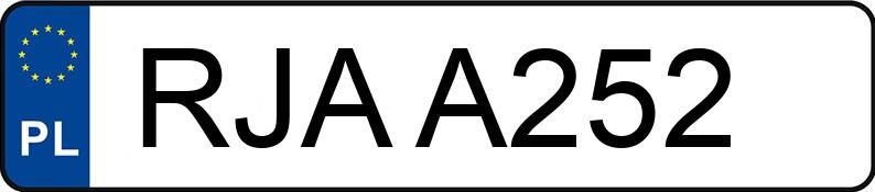 Numer rejestracyjny RJA A252 posiada FSM 126p FL 650 - RJAA252