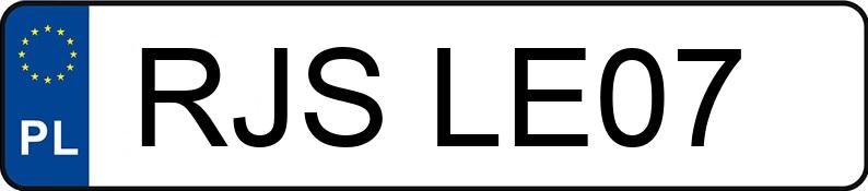 Numer rejestracyjny RJS LE07 posiada FORD FOCUS - RJSLE07