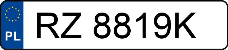 Numer rejestracyjny RZ 8819K posiada RENAULT LAGUNA - RZ8819K