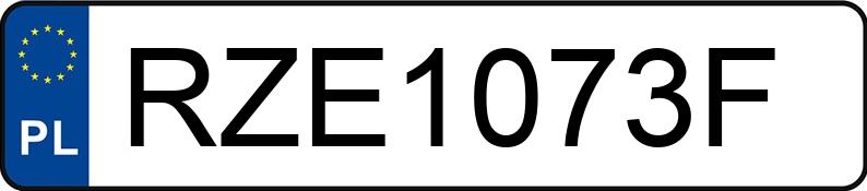 Numer rejestracyjny RZE 1073F posiada TOYOTA AURIS - RZE1073F