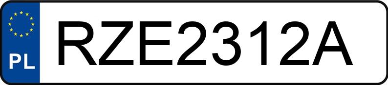 Numer rejestracyjny RZE 2312A posiada TOYOTA AURIS - RZE2312A