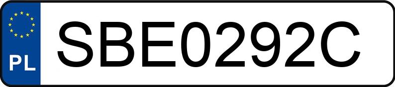 Numer rejestracyjny SBE 0292C posiada VOLKSWAGEN GOLF - SBE0292C