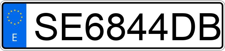 Numer rejestracyjny SE6844DB posiada MITSUBISHI MONTERO