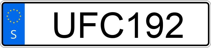 Numer rejestracyjny UFC192 posiada BMW 330 CI