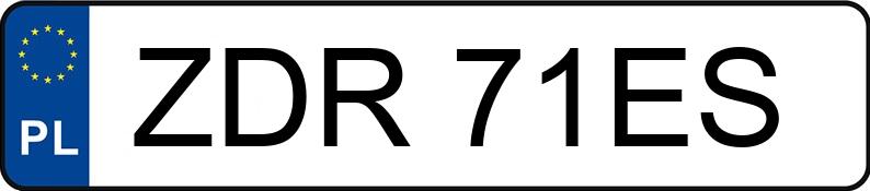 Numer rejestracyjny ZDR 71ES posiada KIROWIEC K-700A - ZDR71ES