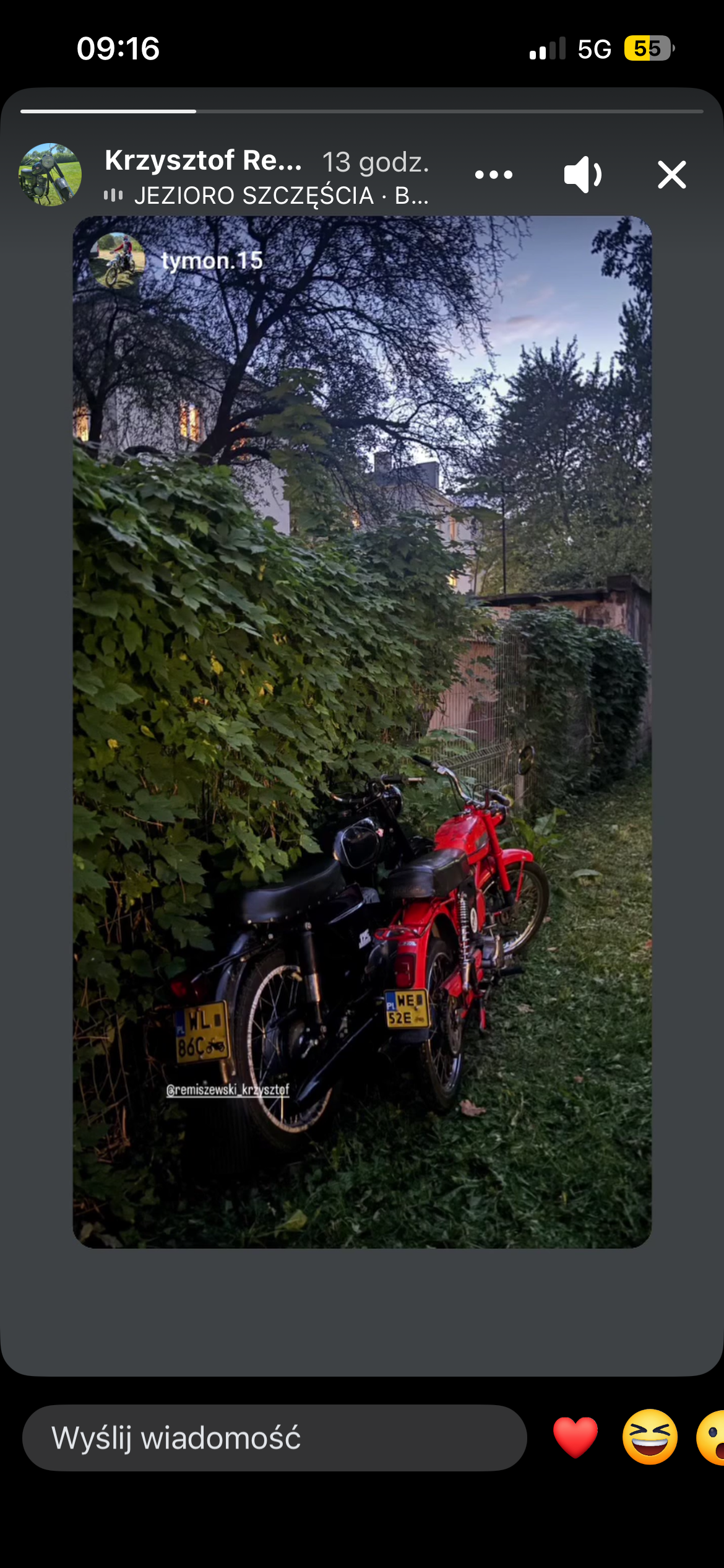 Jechał jakiś dzieciak pewnie bez prawa jazdy tym pojazdem i wywalił się na środku drogi na zakręcie ...